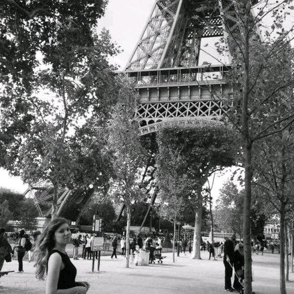 Meet your Posher, Amanda - Picture 1 of 1